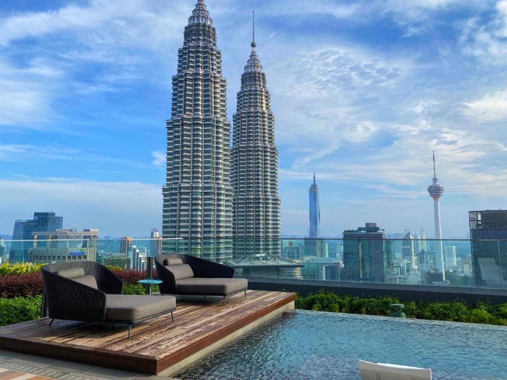 Star Holiday Sky Pool Klcc クアラルンプール エクステリア 写真