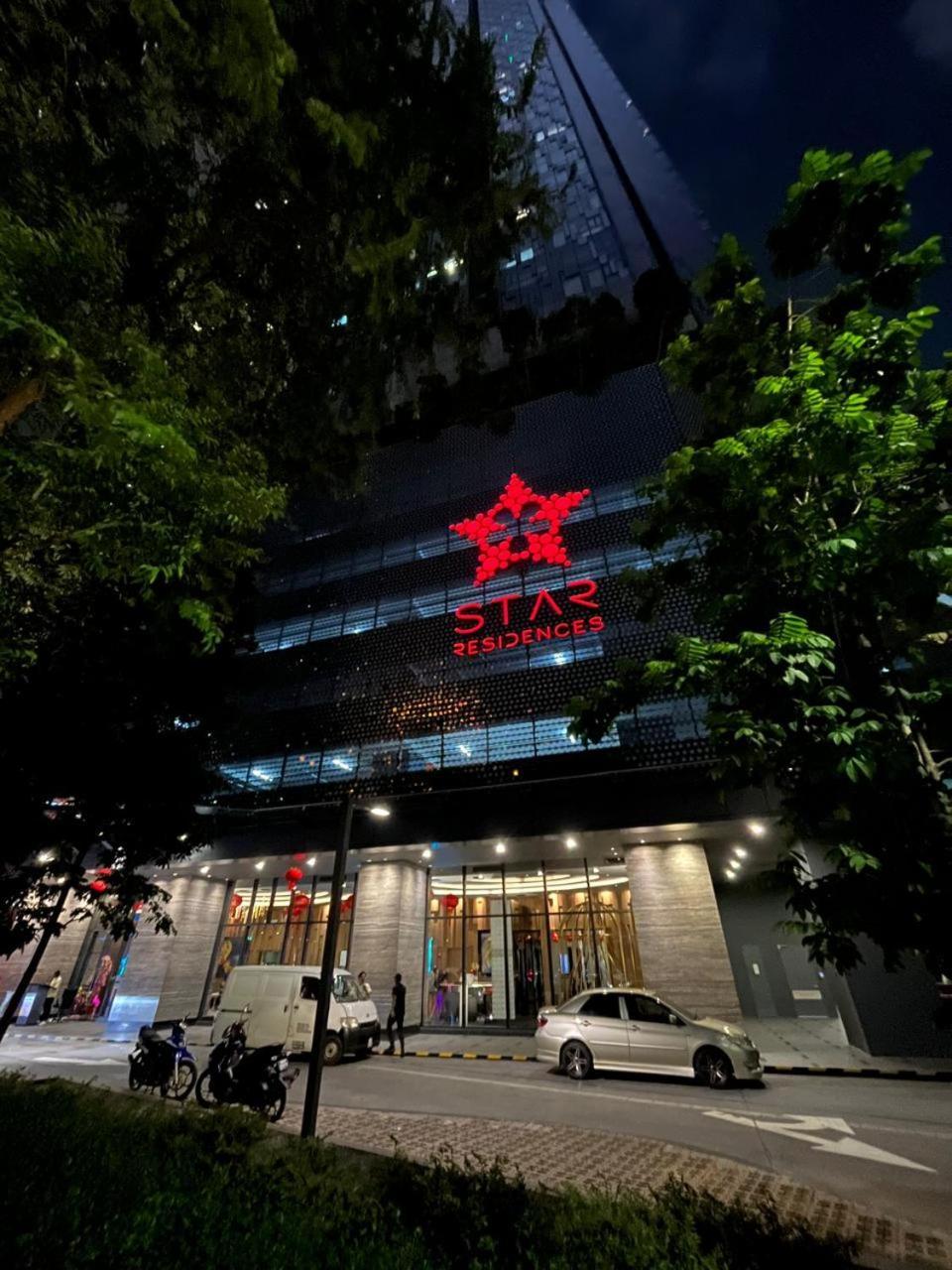 Star Holiday Sky Pool Klcc クアラルンプール エクステリア 写真